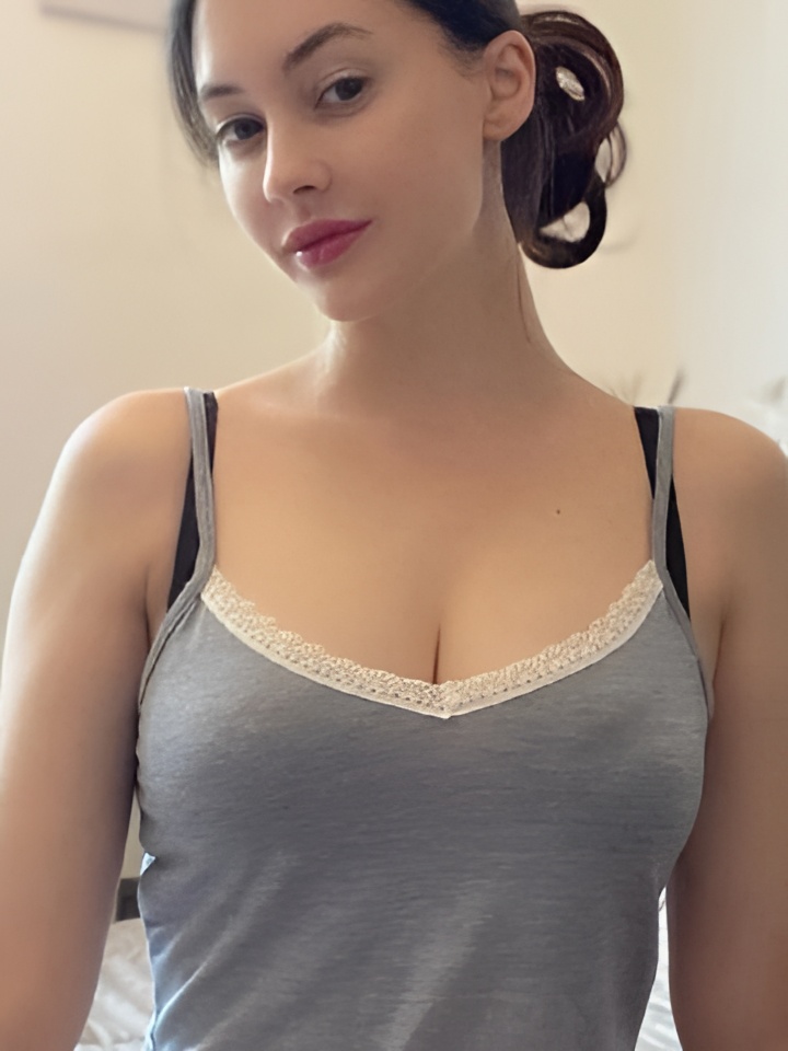 Эсмеральда привлекательная девушка из Прохладного цена от 1500 руб