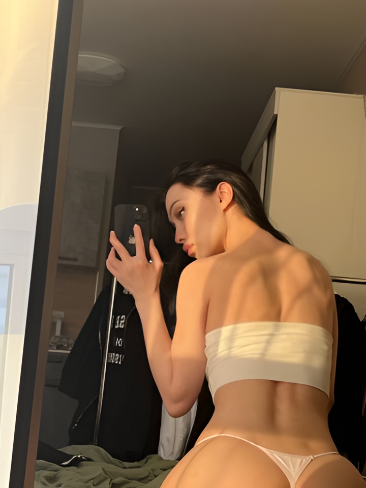 Лизочка привлекательная девушка из Прохладного цена от 10000 руб