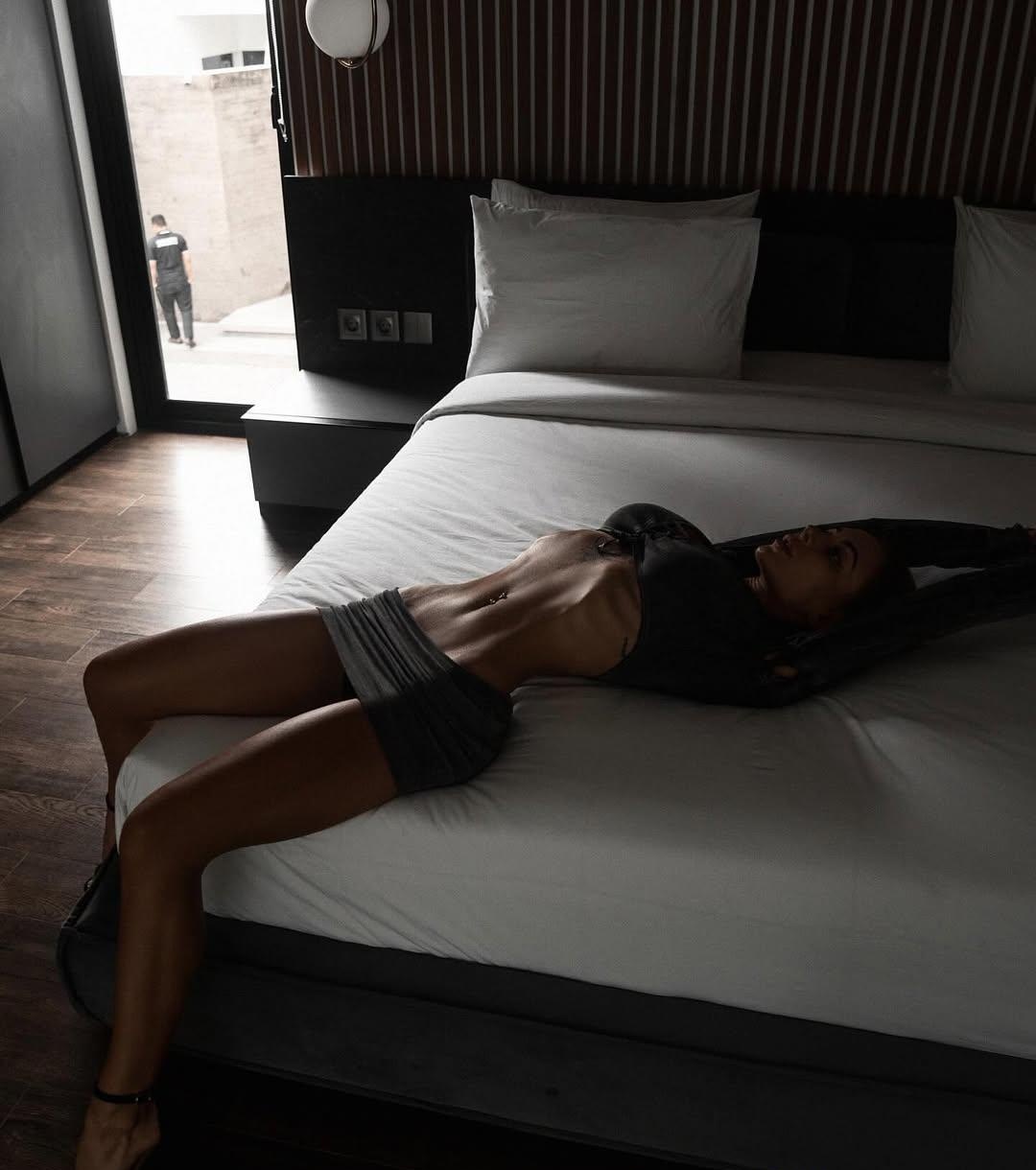 Виктория привлекательная девушка из Прохладного цена от 10000 руб